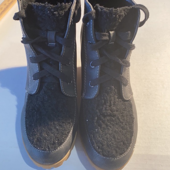 Nautica Embayed Bootie Heel clog style size 8 good shape - Picture 3 of 9